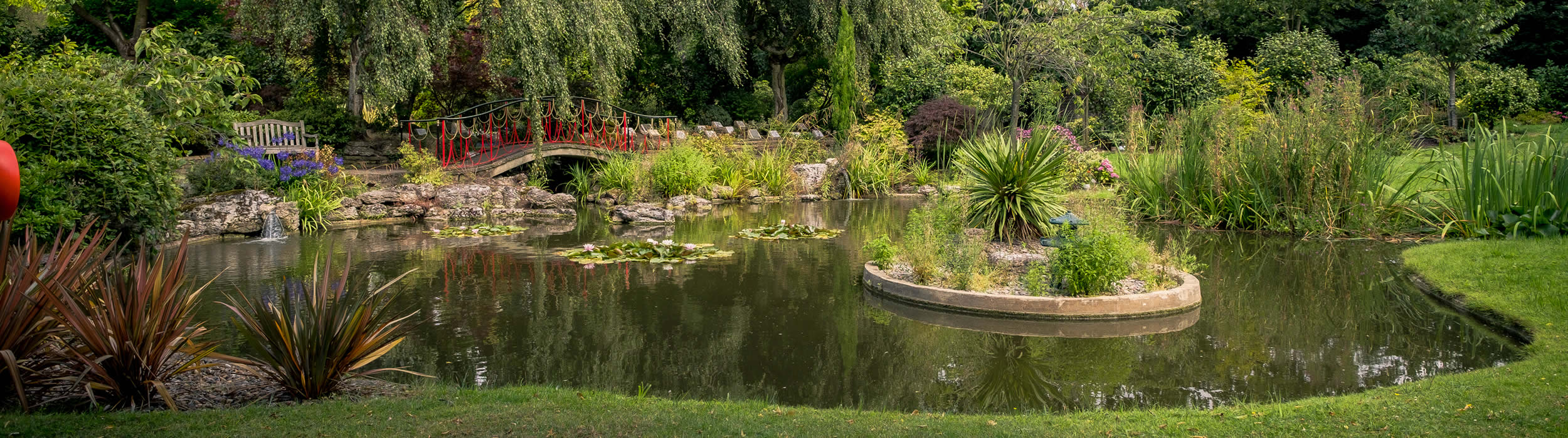 Golders Green Crematorium Garden