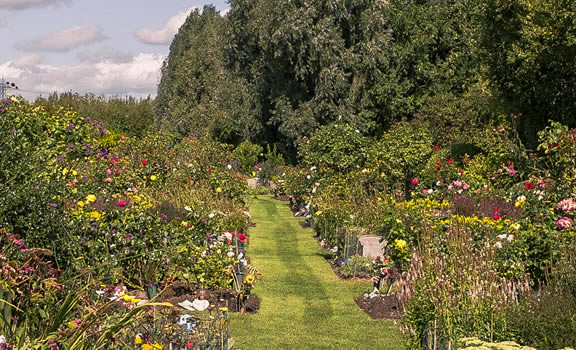 Garden of England Crematorium Garden