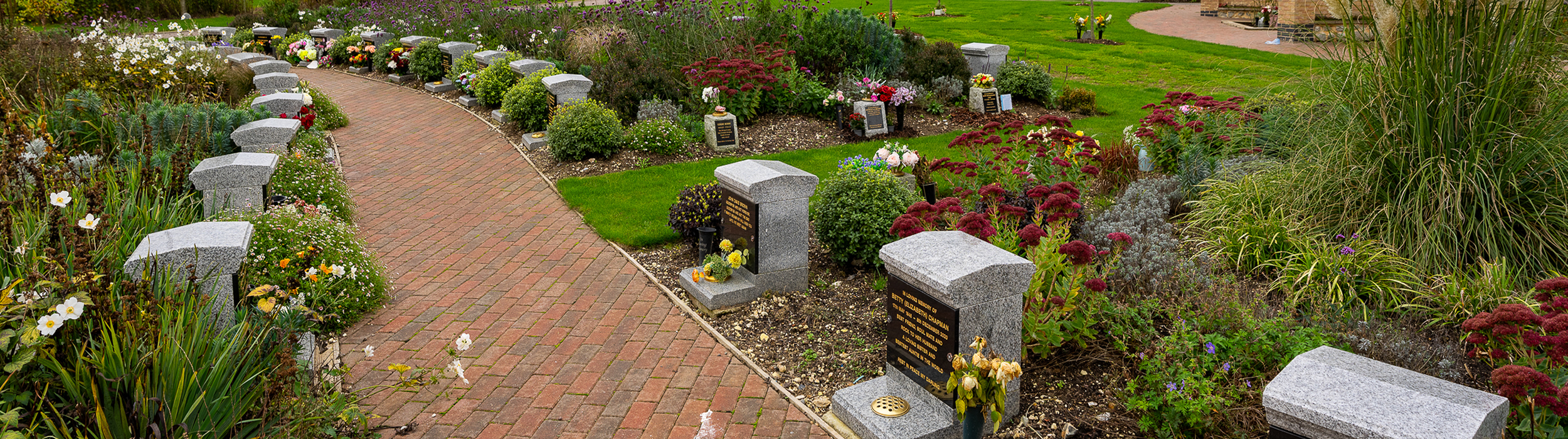 Thames View Crematorium Garden